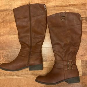 Women’s size 8.5 wide calf boots